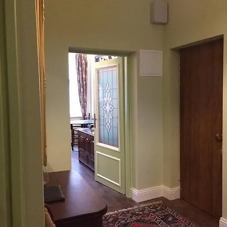 Fahrenheit House *