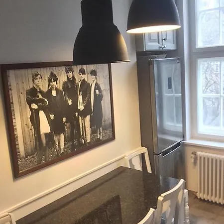 Fahrenheit House